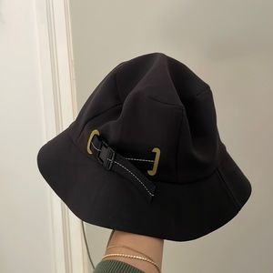 lululemon bucket hat